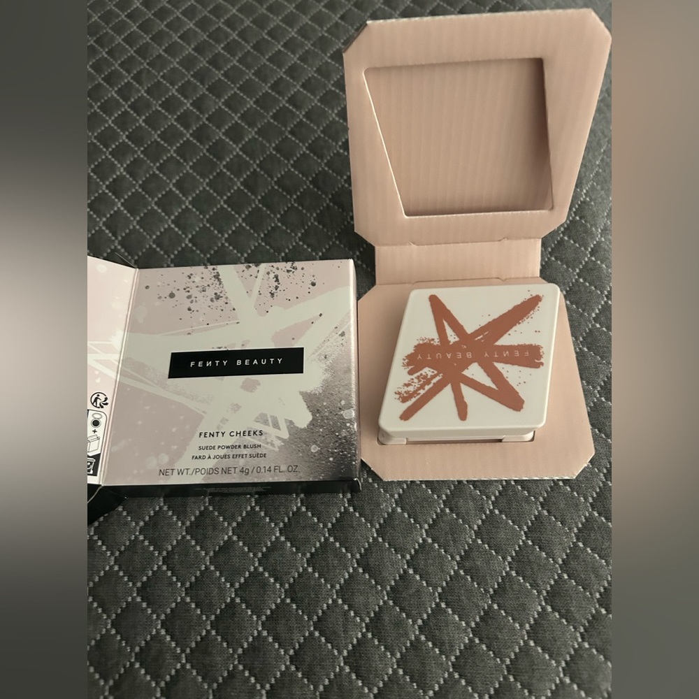FENTY BEAUTY FENTY CHEEKS SUEDE POWDER BLUSH!!!.